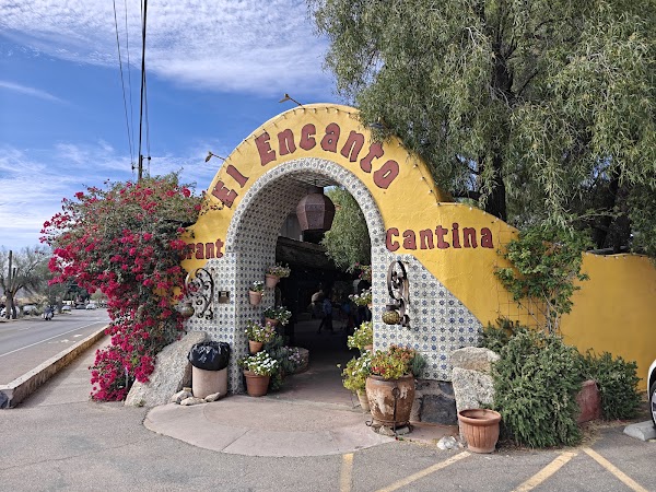 El Encanto 4