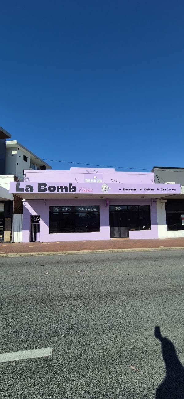 La Bomb Cookies & Gelato 1