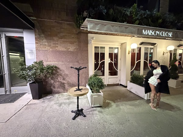 Maison Close Restaurant 5