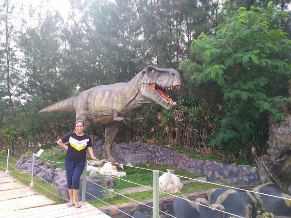 Dino's Gate