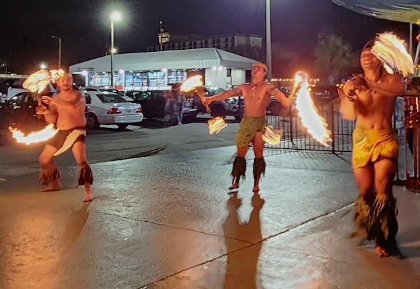 Polynesian Fire Luau in Orlando 4