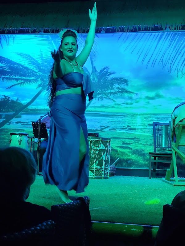 Polynesian Fire Luau in Orlando 3
