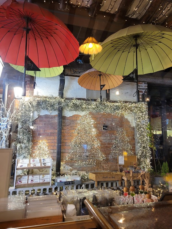 Flower Yard Cafe 1