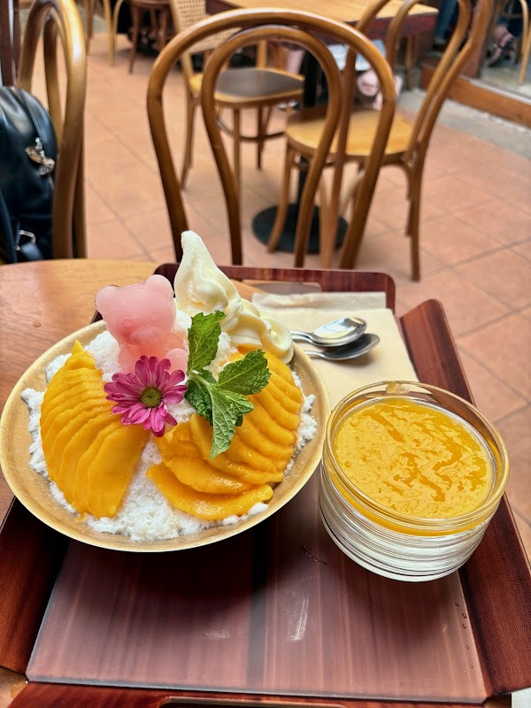 Flower Yard Cafe 4