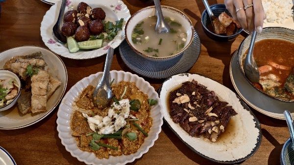 KRAM คราม Cafe & Eatery 2