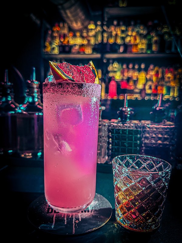 Pawn Dot Com Bar 3