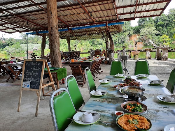 Manu Konpludthin Restaurant 1