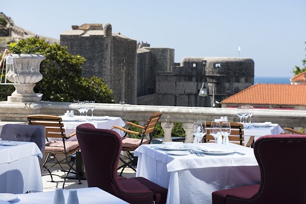 Posat Restaurant 1