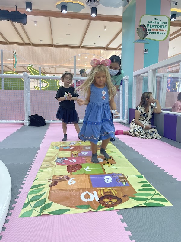 Kidzlandia Living World Denpasar 5