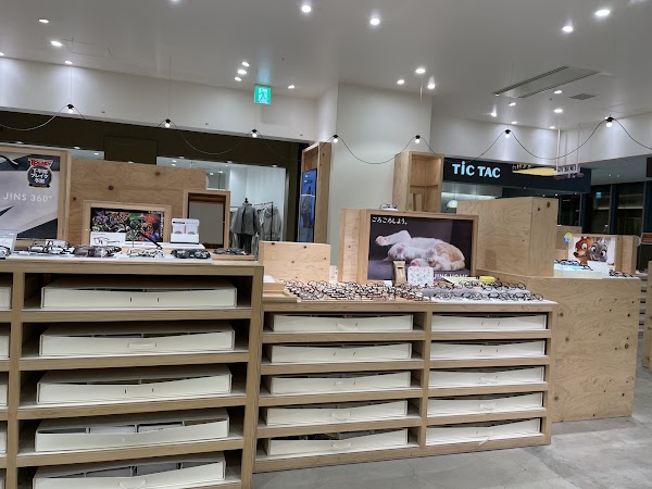 JINS Grand Front Osaka 2