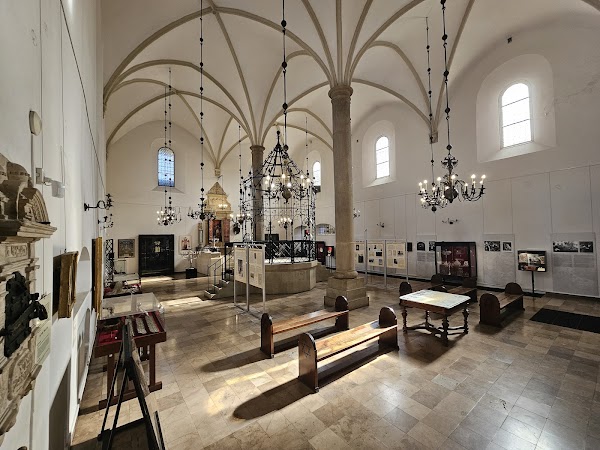 Old Synagogue 5