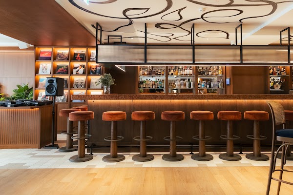 Poco Restaurant & Bar