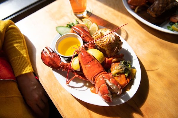 Rudder's Seafood Restaurant & Brewery 5