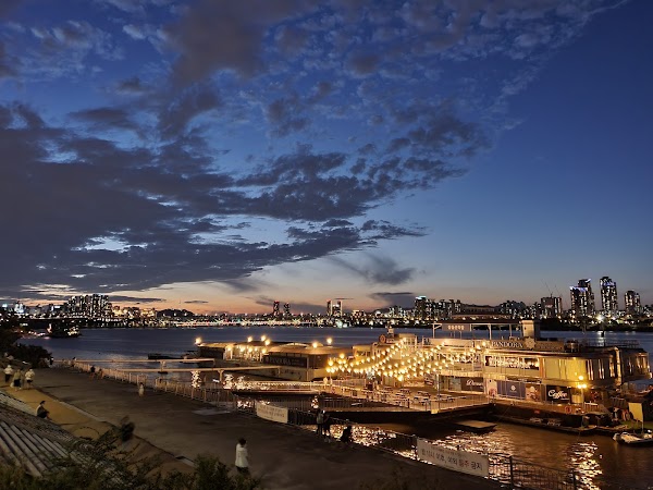 Jamsil Hangang Park 5