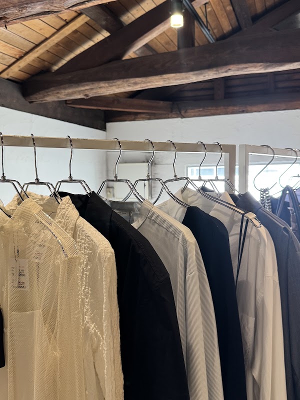 Hedy Vintage shop Osaka 2