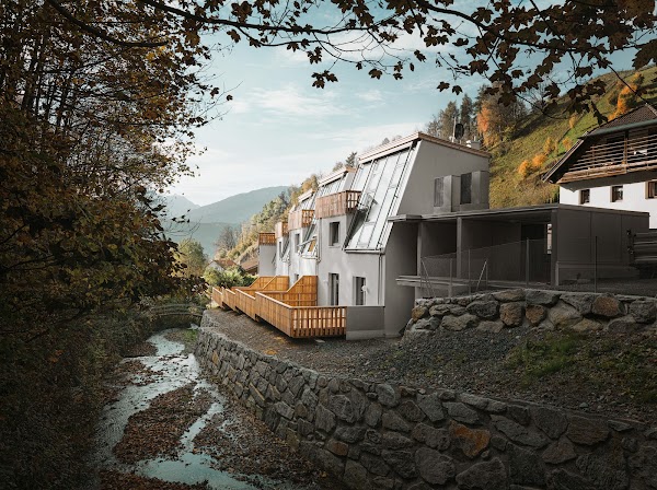 Mondholz - Urban Inn 24-7