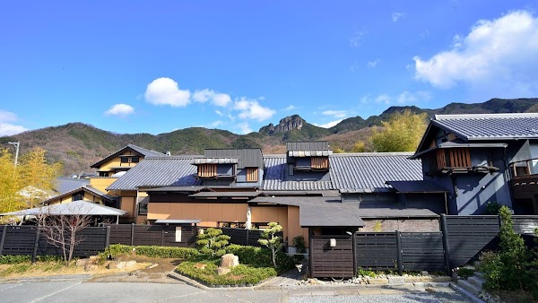 島宿真里