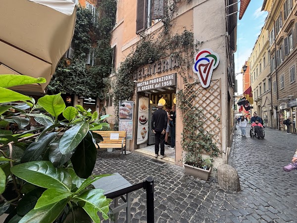 Gelateria Artigianale Antonietta Cecere 4