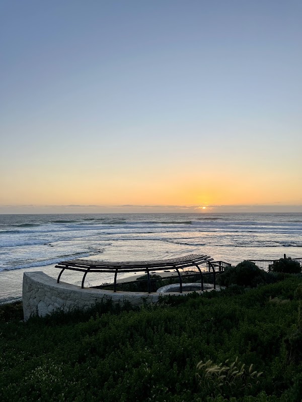 Surfers Point 2