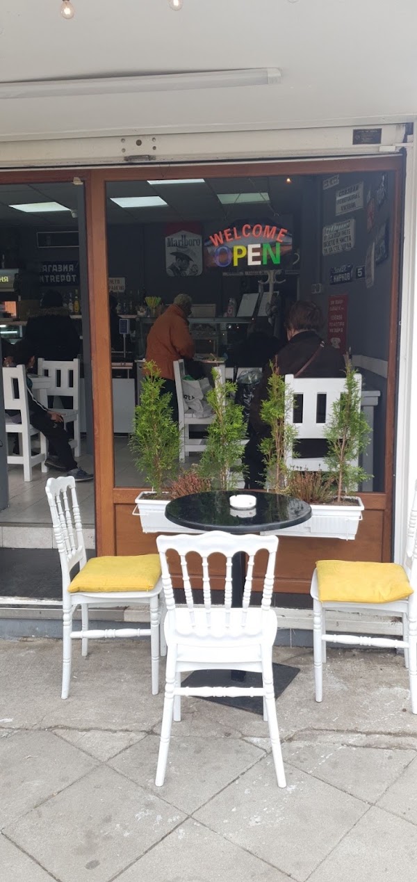 Bistro 369