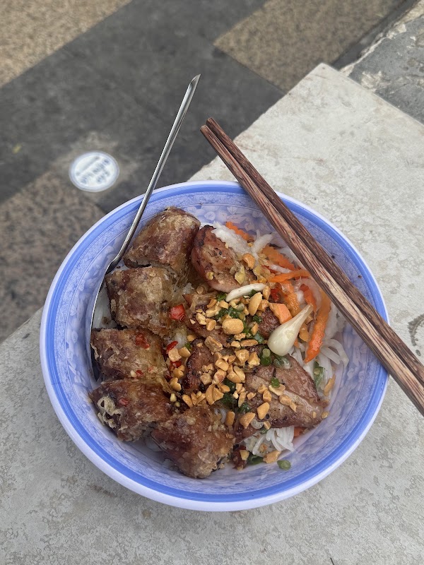 Bún Thịt Nướng Chả Giò - Nguyễn Trung Trực 4