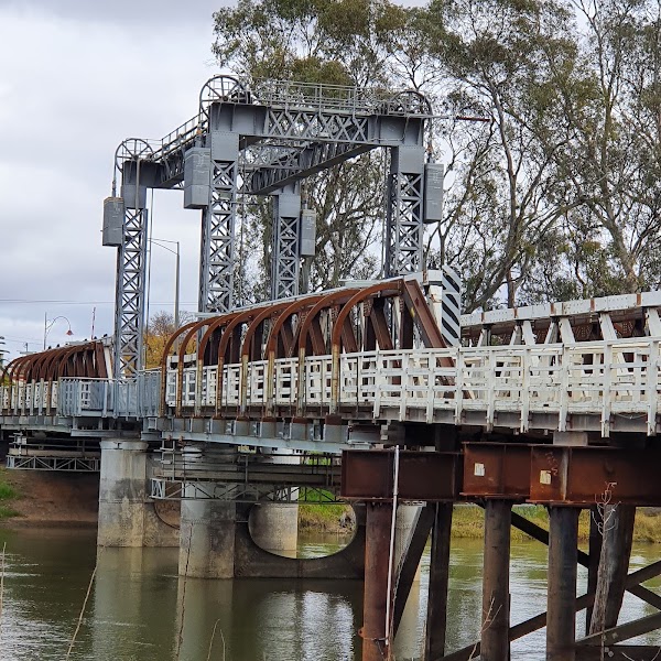 Swan Hill 1