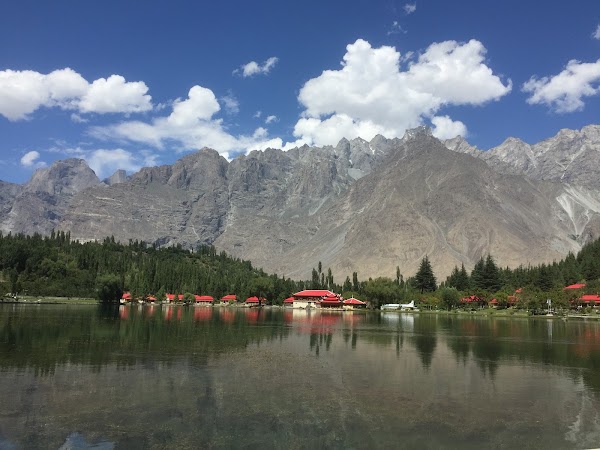 Upper Kachura Lake