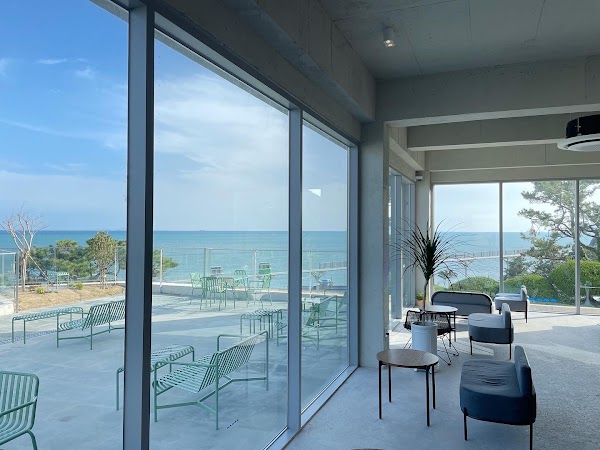 Ocean Breeze 5