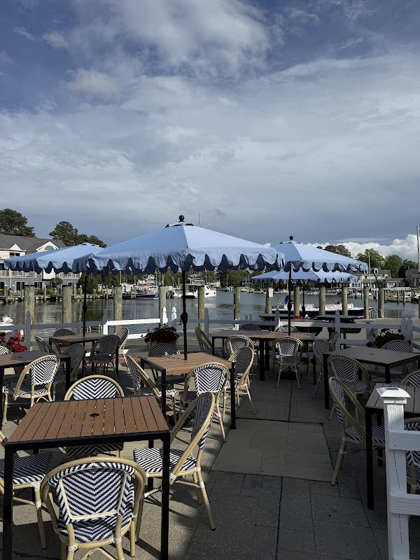 Lu's at the Marina 1