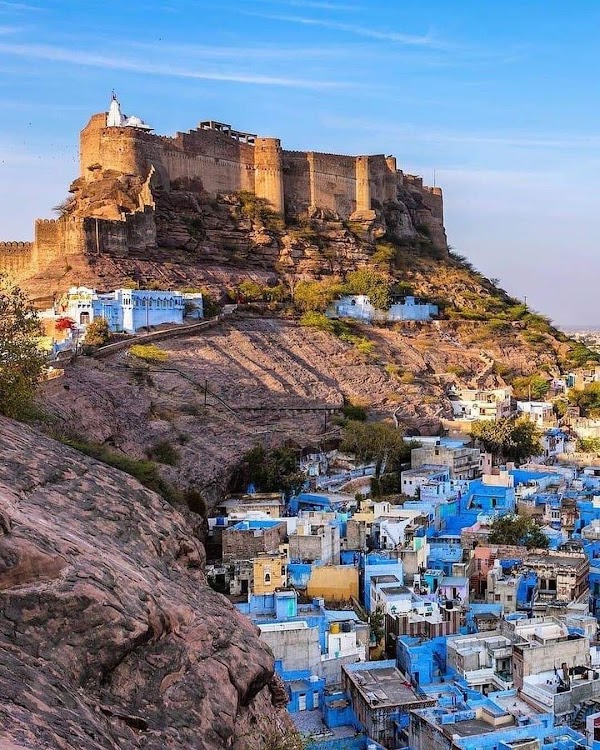 Pachetia Hill