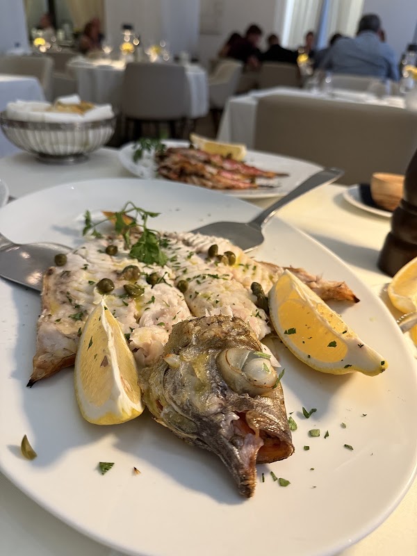 Milos Restaurant 4