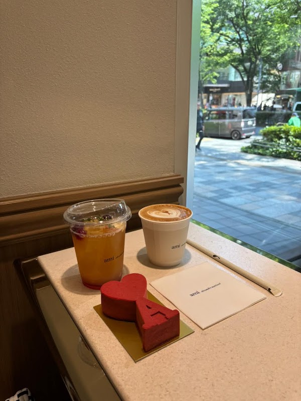 Le Café Ami 3