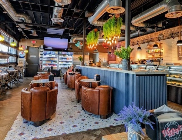 Vintage Auto Spa & Bistro Cafe 5