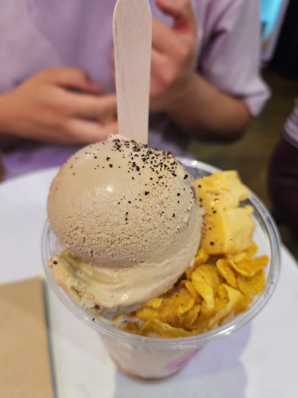 Mamasons Dirty Ice Cream (Chinatown London) 4