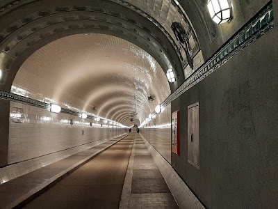 Alter Elbtunnel 1