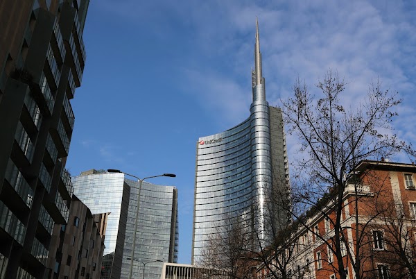 Via Francesco Viganò 4