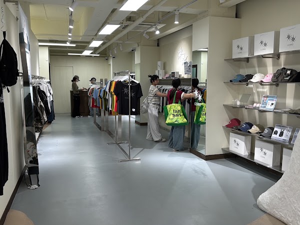코이리스 서울 플래그십 스토어 COIRIS SEOUL FLAGSHIP STORE