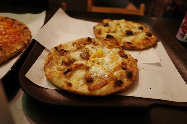 Trieste Pizza 4