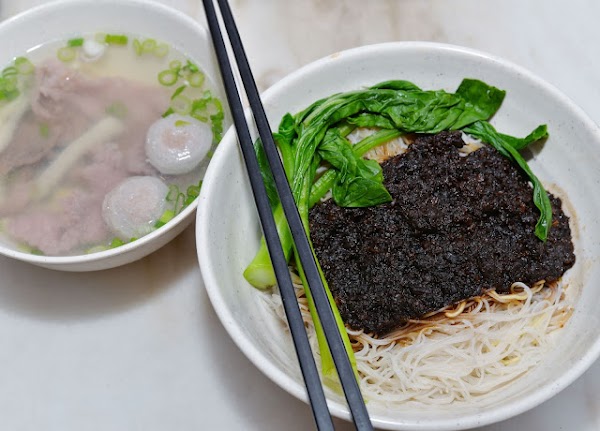 Soong Kee Beef Noodles & Low Yau Kee Porridge 4