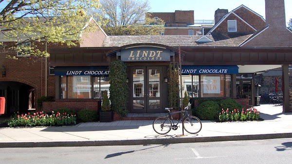 Lindt Chocolate Shop 1