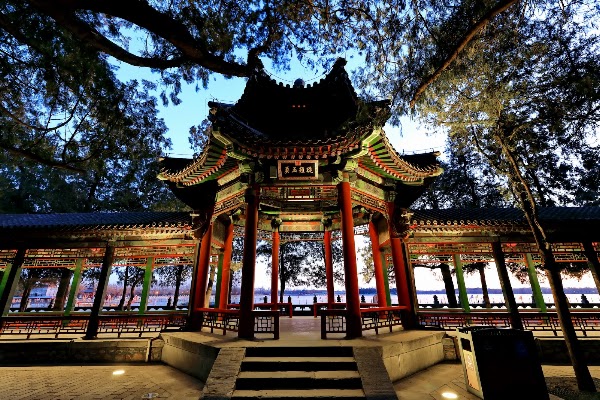 Long Corridor 4