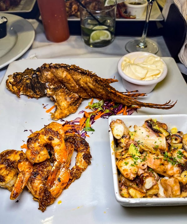 Caramba Restaurant & Bar 5