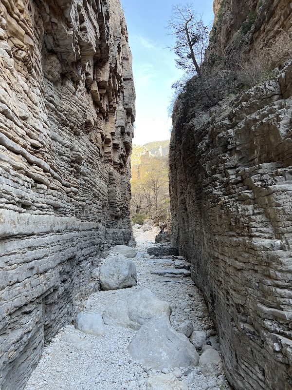 Devil's Hall 1