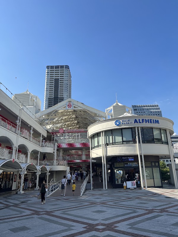 Senri-Chuo 3