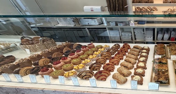 Amadeus Patisserie 3