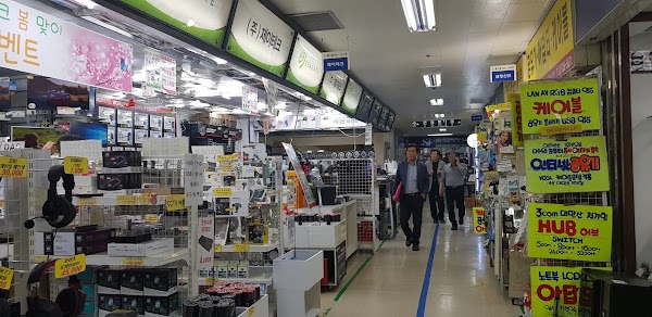 Yongsan Electronics Market 5