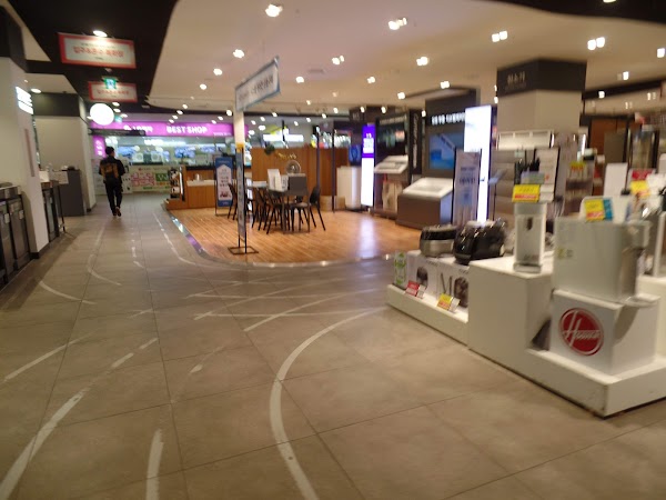 Yongsan Electronics Market 3