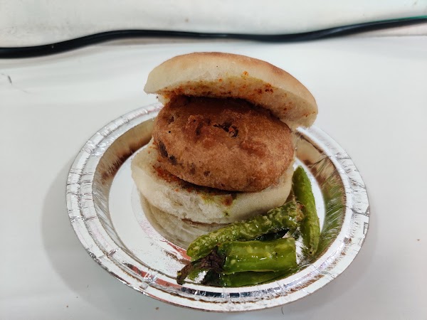Jumbo Bhau Vada Pav 1