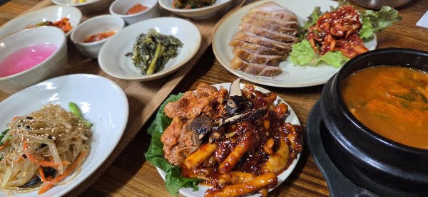 녹원쌈밥 연희점 3