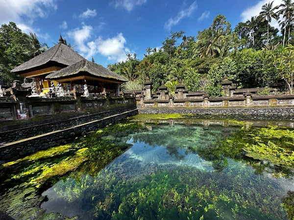 Pura Tirta Empul 1
